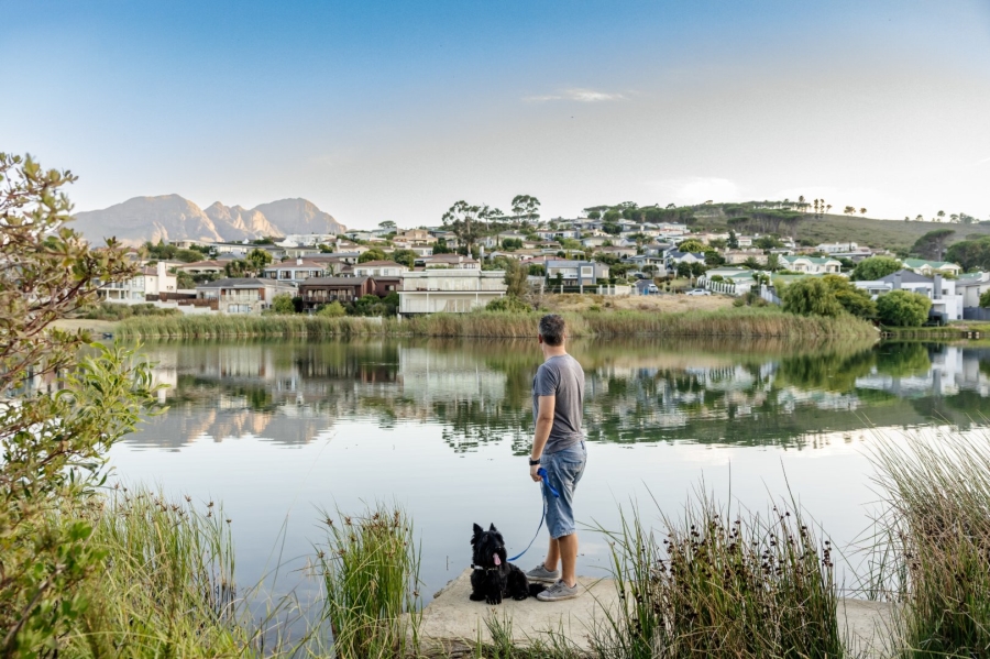 3 Bedroom Property for Sale in Mzuri Estate Western Cape